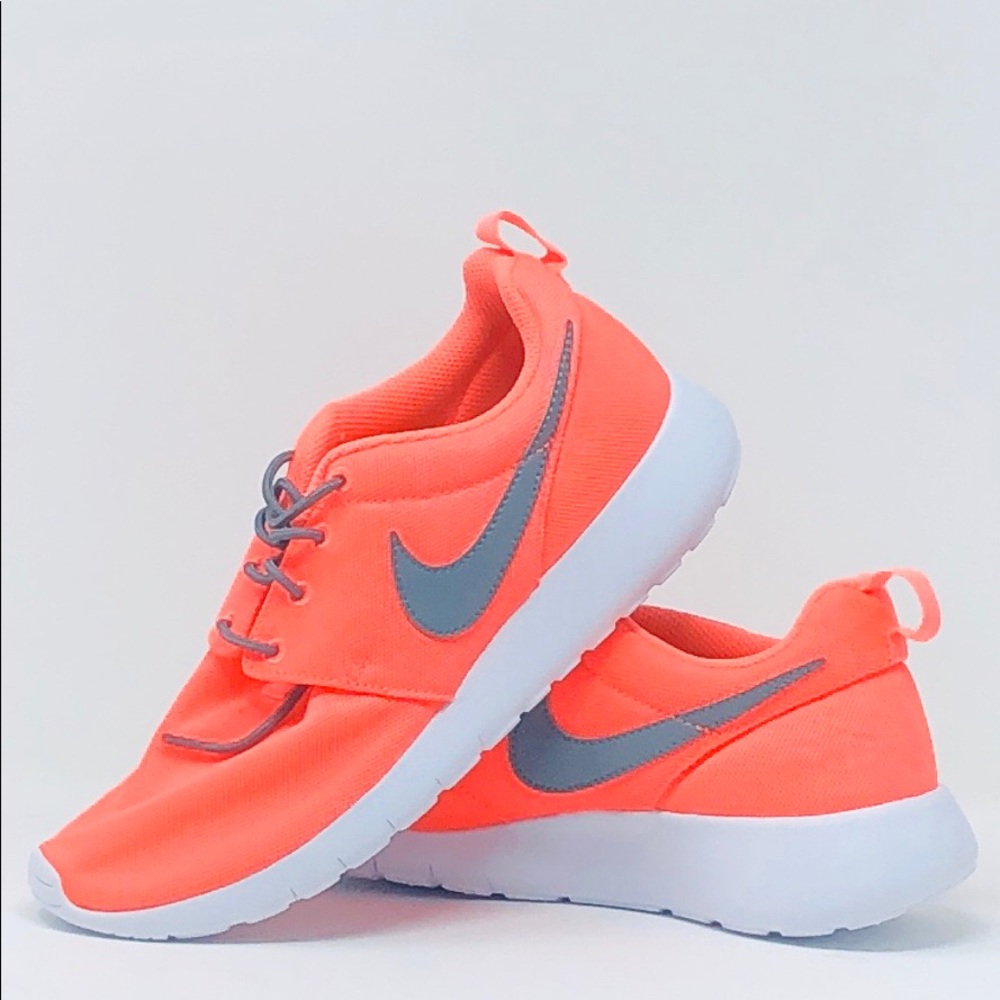 Nwt Nike sneakers